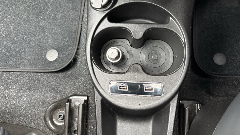 Fiat 500 1.0 Mild Hybrid Rock Star 3dr Petrol Hatchback